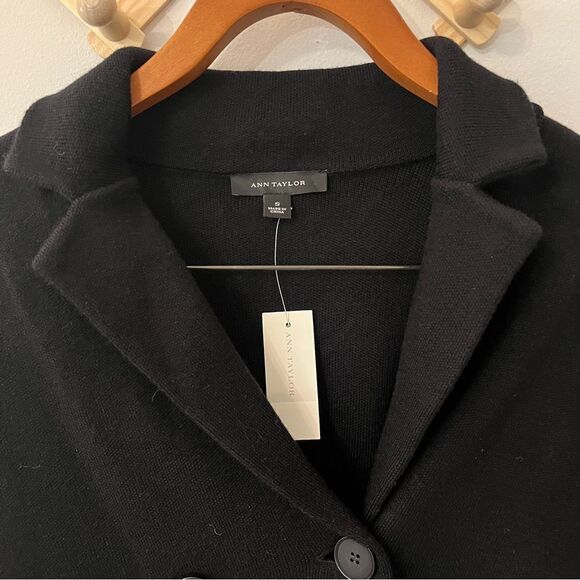 NWT Ann Taylor black size small sweater, suit top - Picture 3 of 8